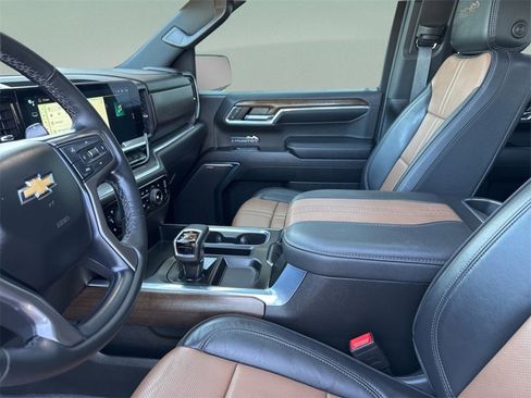 Used 2024 Chevrolet Silverado 1500 High Country w/ High Country Premium Package image 19