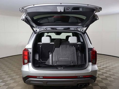 Used 2024 Hyundai Palisade SEL w/ Premium Package image 20