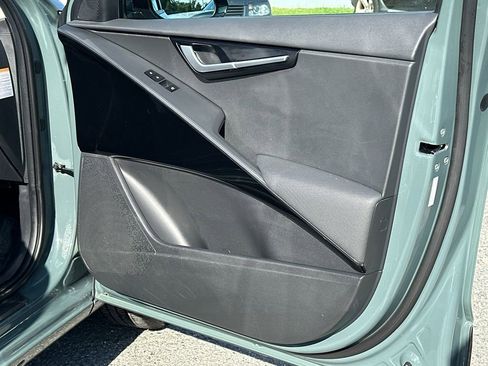 Certified 2023 Kia Niro Wind w/ Wind Preserve Package FWD image 15