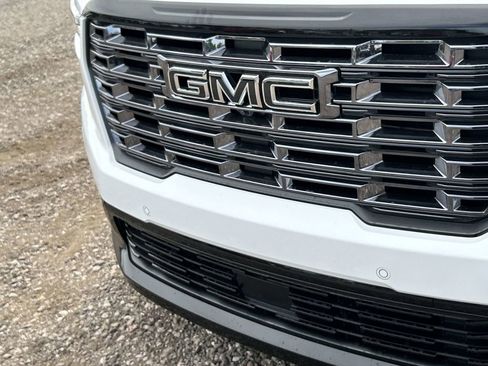 New 2026 GMC Acadia Denali Ultimate AWD/4WD image 32