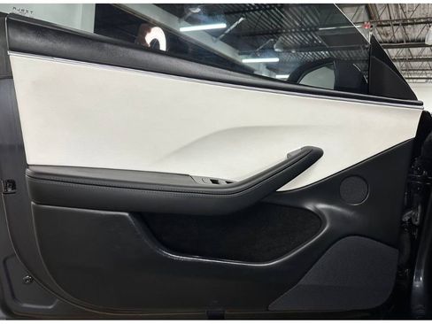 Used 2024 Tesla Model 3 Performance AWD/4WD image 19