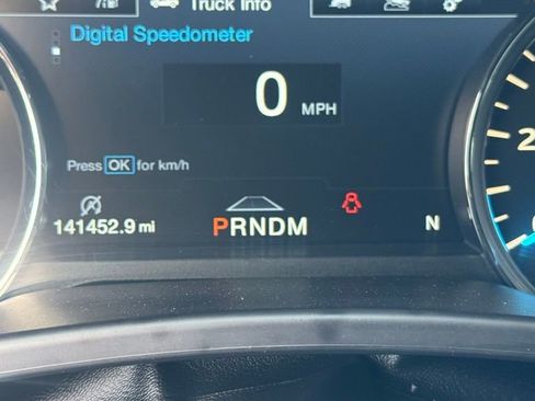 Used 2018 Ford F150 Lariat w/ Equipment Group 502A Luxury image 8