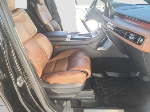 Used 2024 Lincoln Aviator Reserve w/ Equipment Group 201A image 22