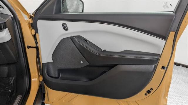 Used 2023 Ford Mustang Mach-E Premium RWD image 22