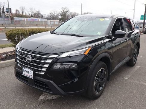 Certified 2025 Nissan Rogue SV AWD/4WD image 9