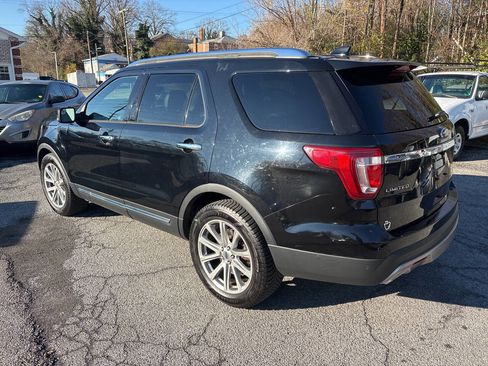 Used 2017 Ford Explorer Limited image 13