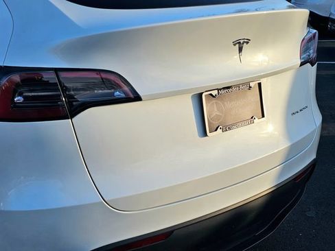 Used 2024 Tesla Model Y Long Range image 13