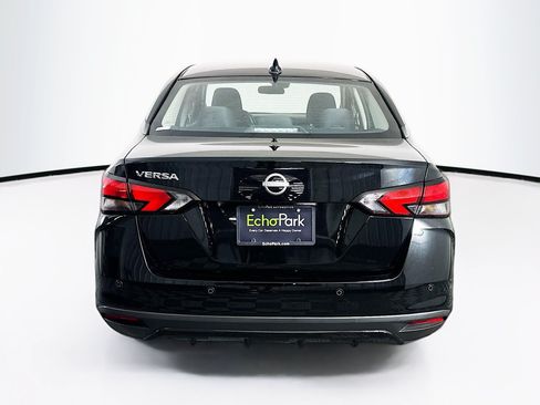 Used 2025 Nissan Versa SV FWD image 7