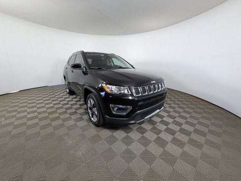 Used 2019 Jeep Compass Limited w/ Safety & Security Group AWD/4WD image 29