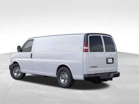 New 2026 Chevrolet Express 3500 w/ Driver Convenience Package image 3