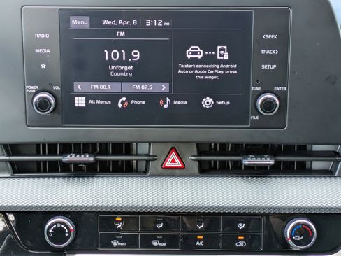 Certified 2023 Kia Sportage LX image 15