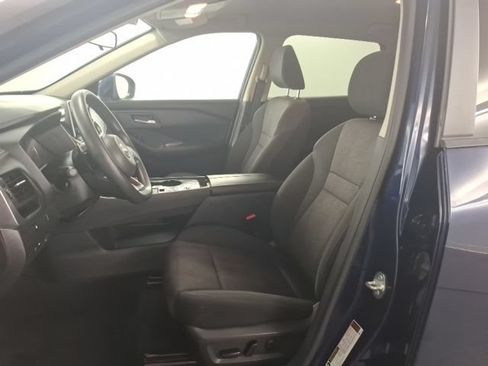 Used 2024 Nissan Rogue SV FWD image 15