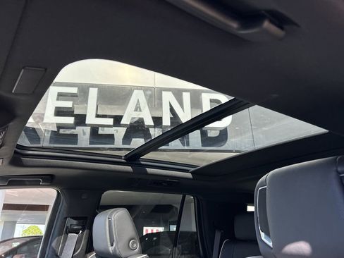 New 2026 Cadillac Escalade Sport image 22