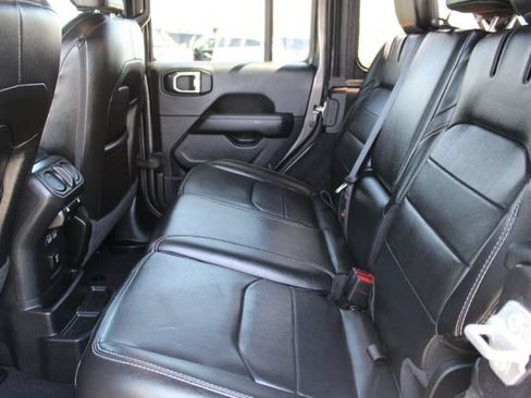 Used 2023 Jeep Wrangler Unlimited Sahara w/ Cold Weather Group AWD/4WD image 43