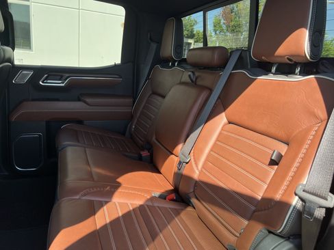 Used 2023 GMC Sierra 1500 Denali Ultimate AWD/4WD image 33