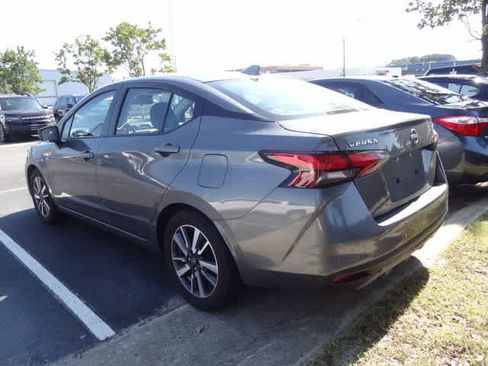 Used 2024 Nissan Versa SV FWD image 6