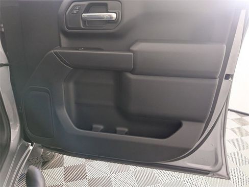 Used 2025 Chevrolet Silverado 2500 Custom w/ Custom Value Package image 31