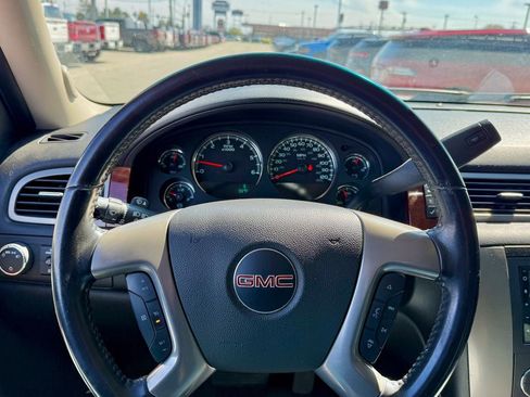 Used 2013 GMC Yukon XL SLT AWD/4WD image 19