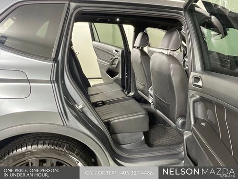 Used 2022 Volkswagen Tiguan SE R-Line AWD/4WD image 15