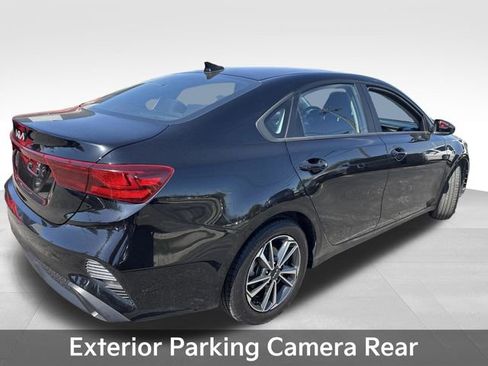 Used 2023 Kia Forte LXS FWD image 8