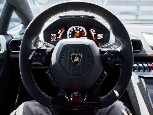 Used 2020 Lamborghini Huracan EVO AWD/4WD image 50