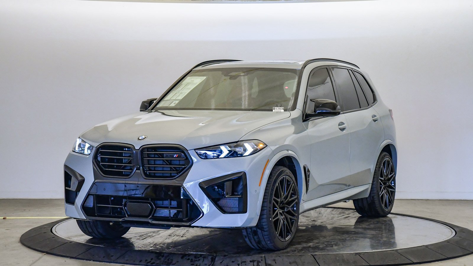 New 2026 BMW X5 M Competition w/ Executive Package AWD/4WD image 1