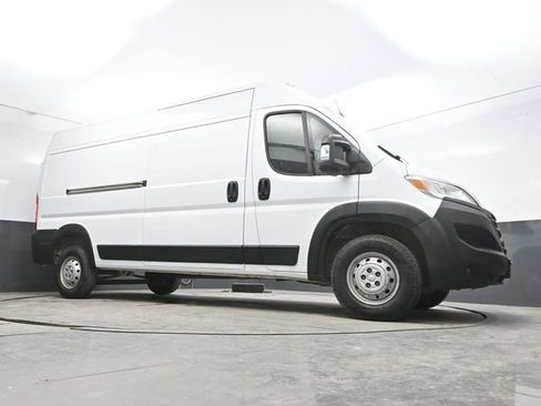 Used 2024 RAM ProMaster 2500 w/ Convenience Group FWD image 30