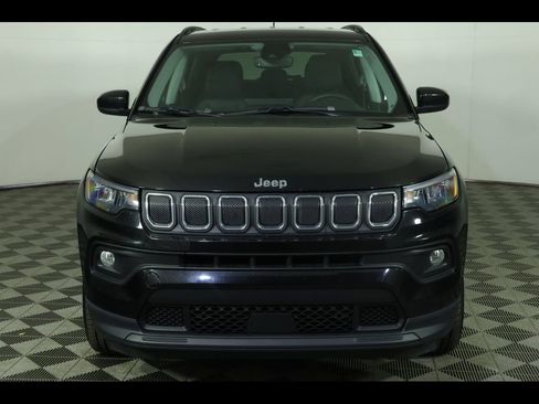 Used 2022 Jeep Compass Latitude w/ Convenience Group AWD/4WD image 11