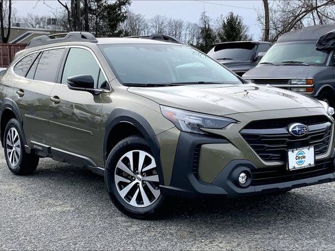 Certified 2023 Subaru Outback Premium image 2