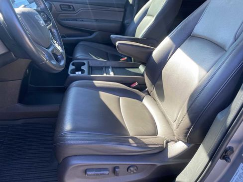 Used 2019 Honda Odyssey EX-L image 23