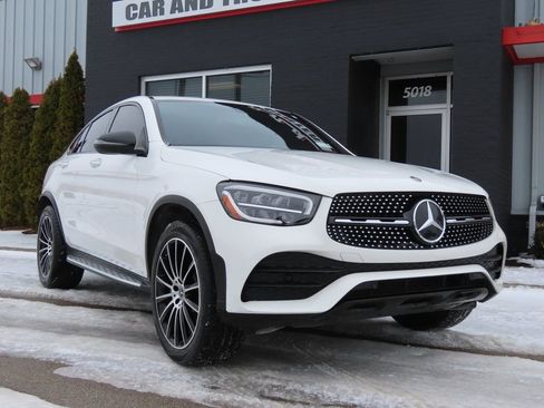 Used 2020 Mercedes-Benz GLC 300 4MATIC Coupe image 1