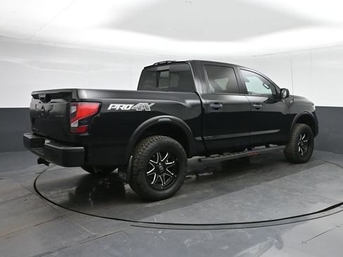 Used 2021 Nissan Titan PRO-4X w/ Off Road Protection Package image 7