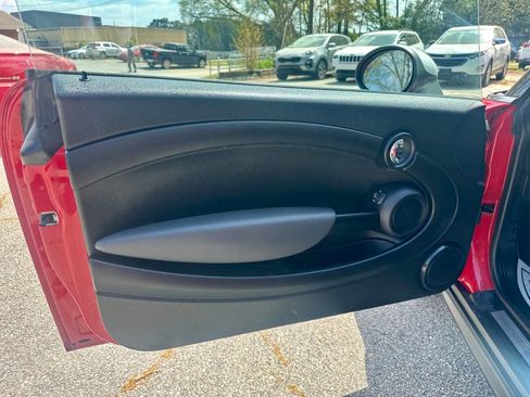 Used 2012 MINI Cooper Hardtop image 11