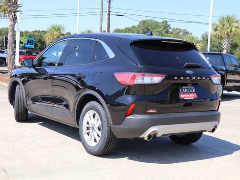 Used 2022 Ford Escape SE image 20