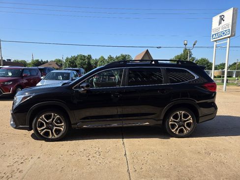 Used 2024 Subaru Ascent Limited AWD/4WD image 4