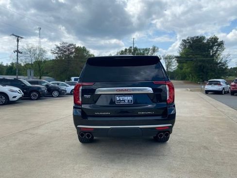 Used 2022 GMC Yukon Denali AWD/4WD image 8