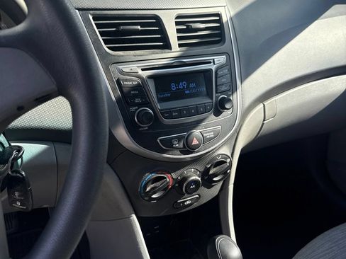 Used 2016 Hyundai Accent SE FWD image 10