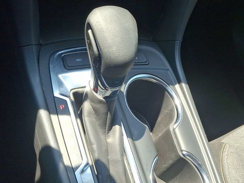 Used 2024 Chevrolet Equinox LT AWD/4WD image 14