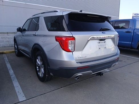 Used 2022 Ford Explorer Limited w/ Equipment Group 301A image 8