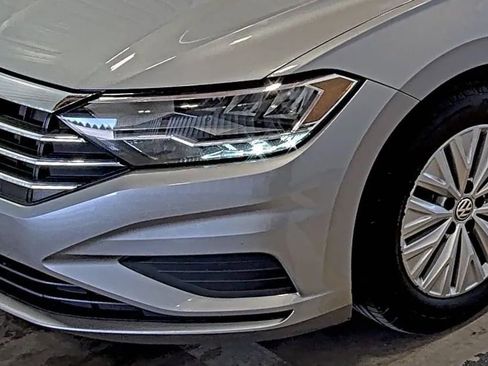 Used 2019 Volkswagen Jetta SE FWD image 8