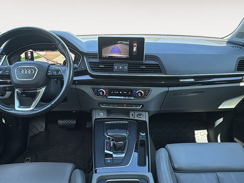 Used 2019 Audi Q5 2.0T Premium Plus w/ Premium Plus Package AWD/4WD image 17