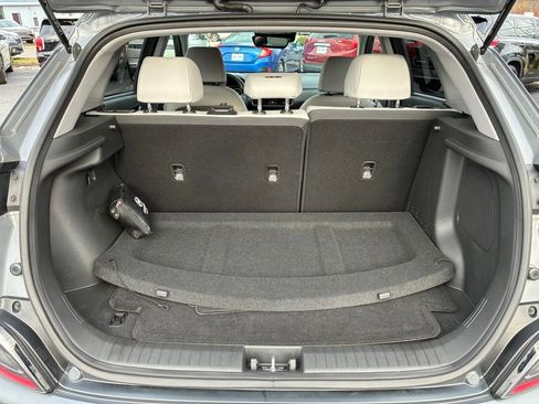 Used 2023 Hyundai Kona Limited image 12