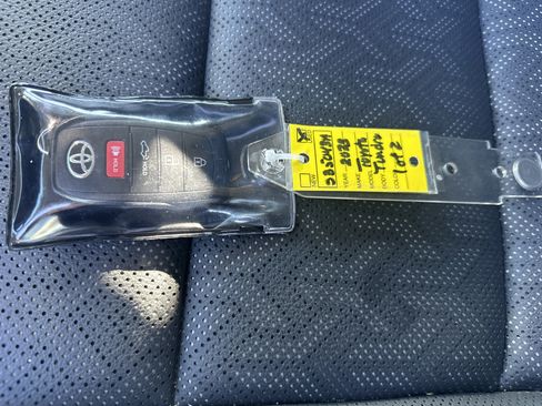 Used 2023 Toyota Tundra Limited image 51