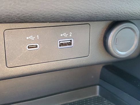 Certified 2023 Nissan Rogue SV FWD image 31