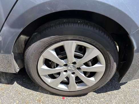 Certified 2024 Toyota Corolla LE FWD image 4