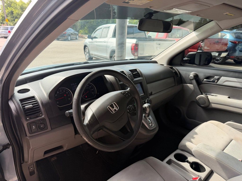 Used 2010 Honda CR-V LX image 9