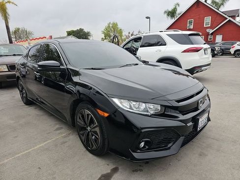 Used 2018 Honda Civic EX image 2