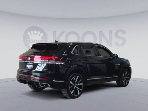 Used 2024 Volkswagen Atlas Cross Sport SEL Premium R-Line AWD/4WD image 11