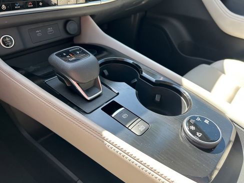 Certified 2023 Nissan Rogue SL w/ SL Premium Package image 38