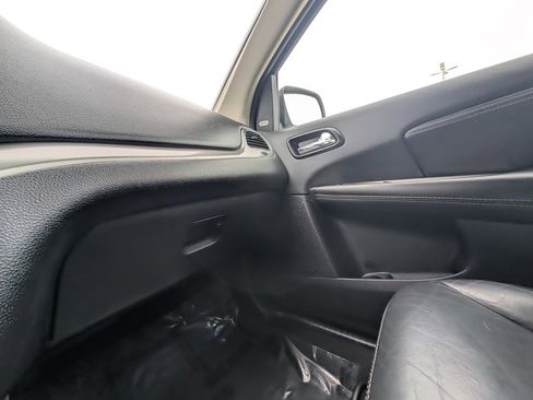 Used 2020 Dodge Journey Crossroad w/ Popular Equipment Group image 32